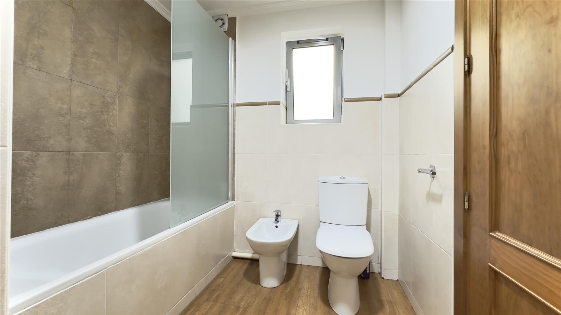 Image of Apartment - 4 Bedrooms - 2 Bathrooms for Sale in Waterport Terraces-Gibraltar, Image 7